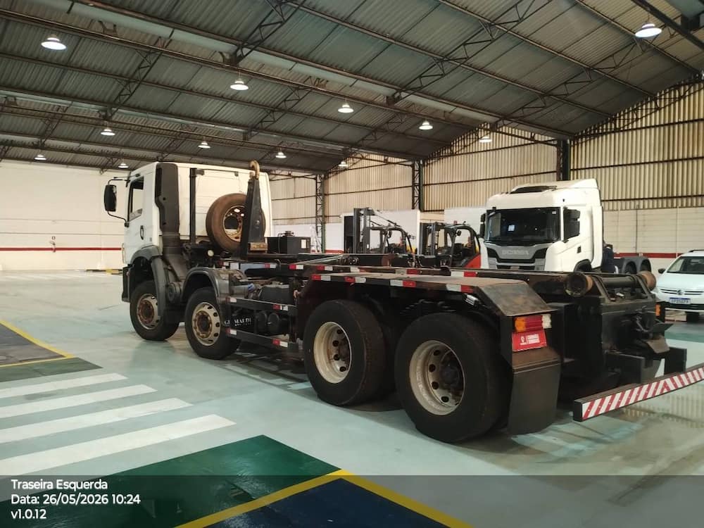 VOLKSWAGEN 31-330 E CONSTEL. 2P DIESEL E5 8X4