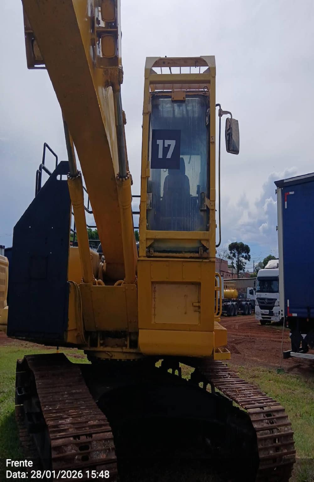 KOMATSU PC 200 LC