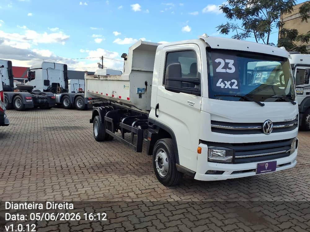 VOLKSWAGEN 11-180 DELIVERY 2P DIESEL E5