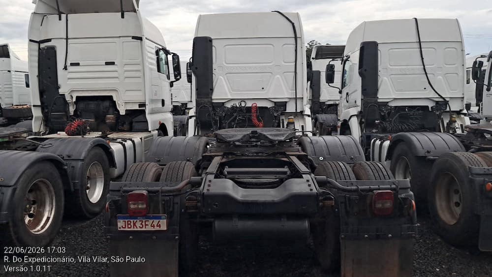 VOLKSWAGEN 25-360 CONSTEL. TRACTOR 2P DIE E5 6X2