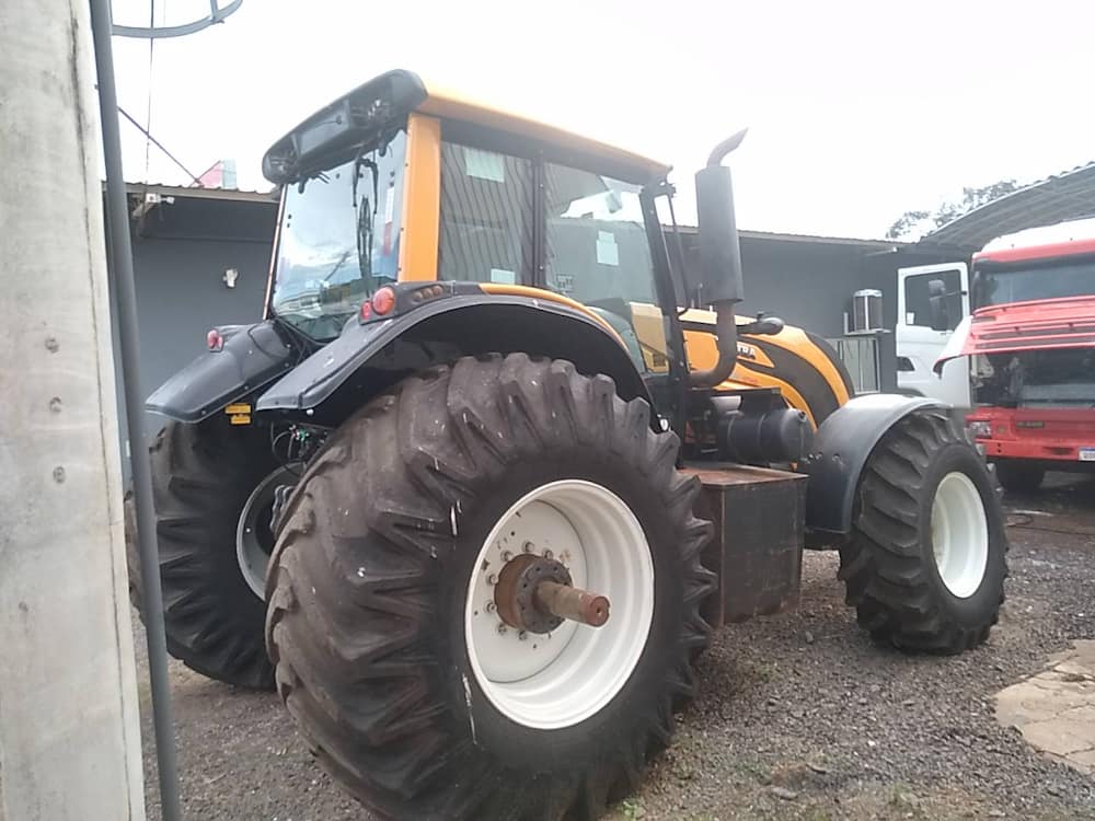 VALTRA BH 224 HiTECH