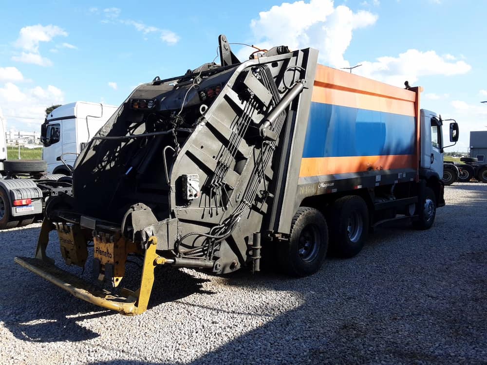 Volkswagen 24-260 E Constel. 6x2 2p (diesel)(E5)