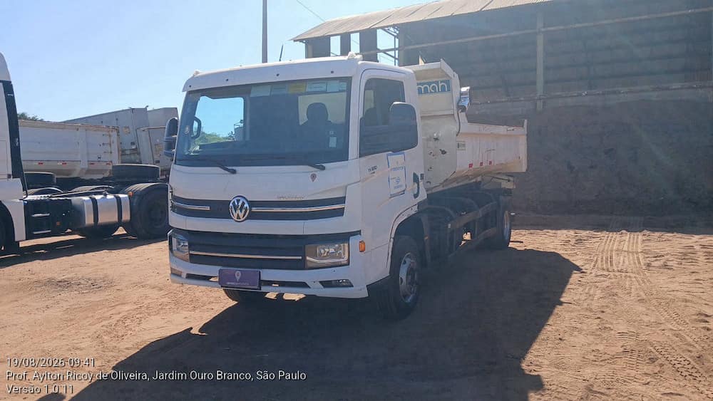 VOLKSWAGEN 11-180 DELIVERY 2P DIESEL E5