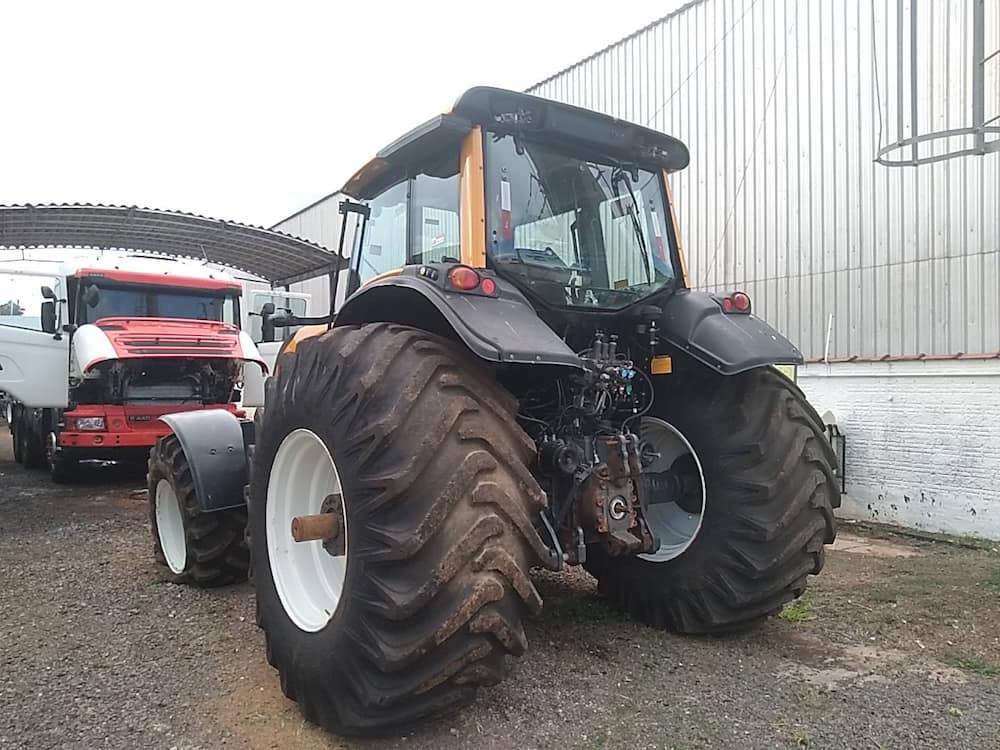 VALTRA BH 224 HiTECH