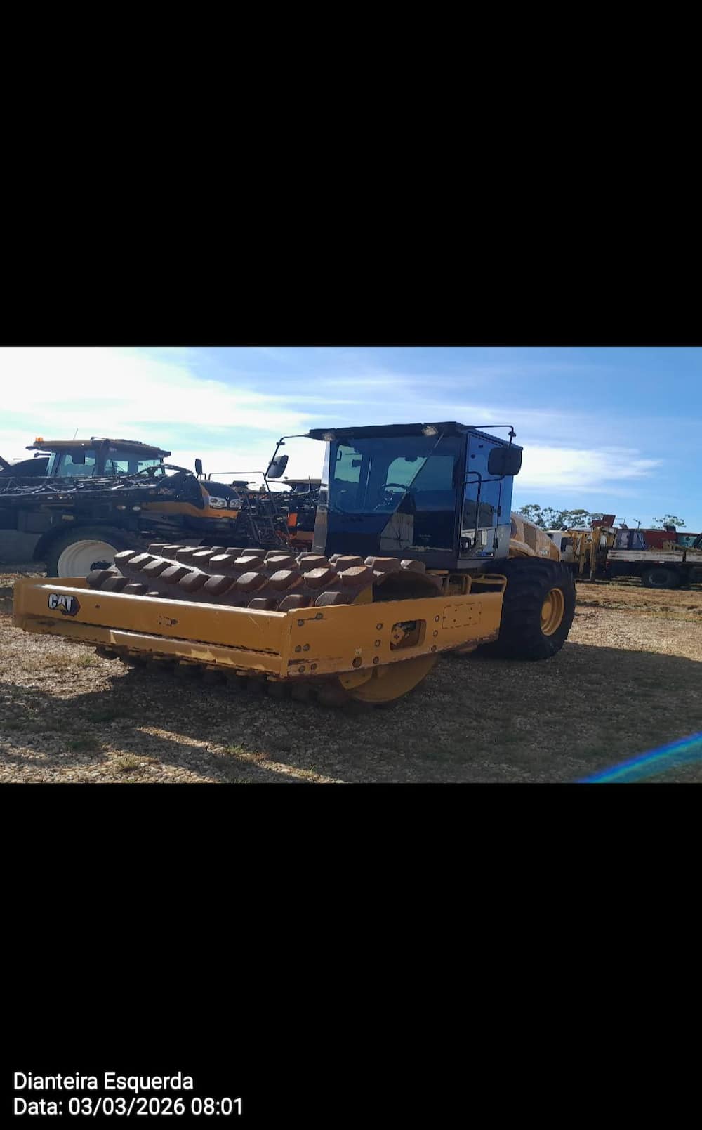 CATERPILLAR COMPACTADOR DE SOLO CSB54B