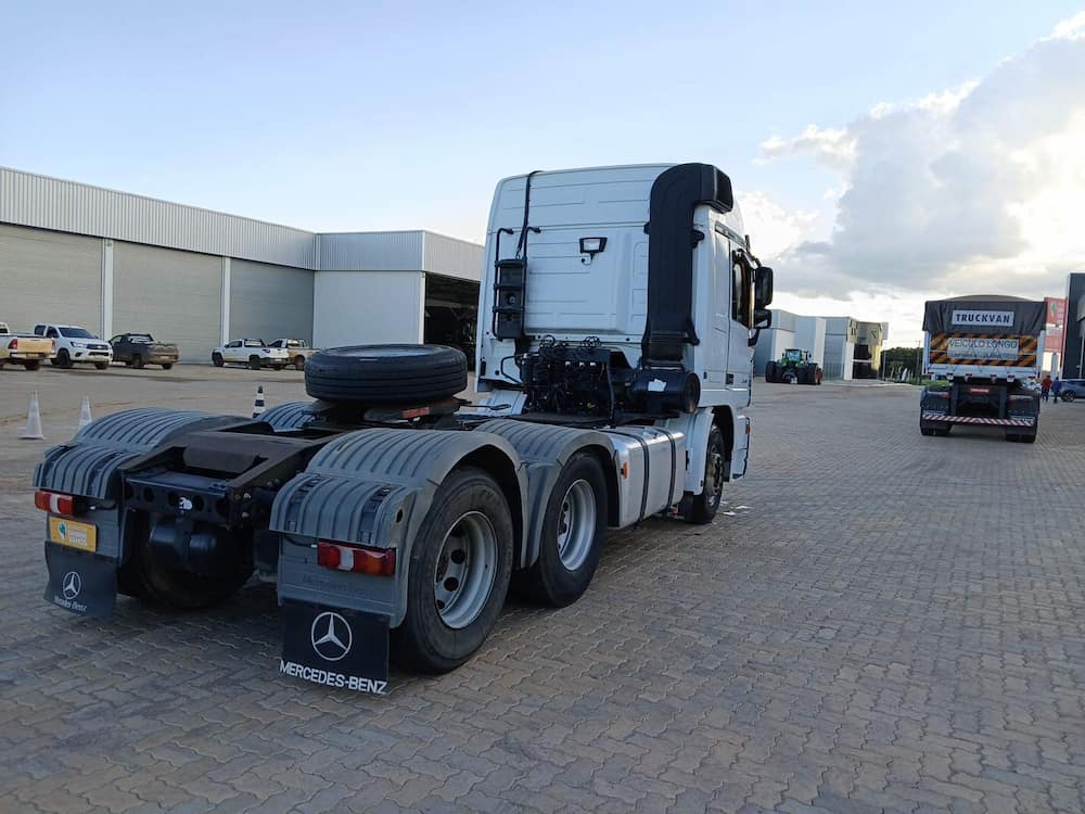 MERCEDES-BENZ ACTROS 2546LS