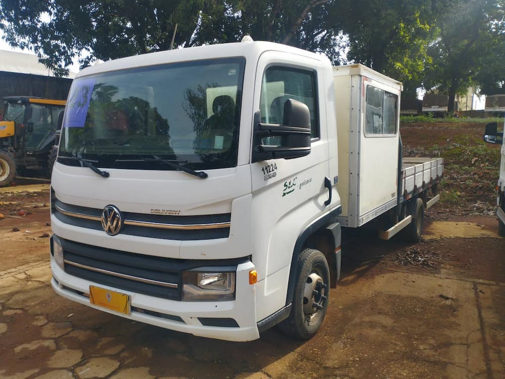 Volkswagen 6-160 Delivery 2p (diesel)(E5)