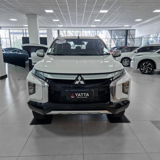 Mitsubishi L200 TRITON 2.4 16V TURBO DIESEL SPORT HPE-S CD 4P 4X4 AUTOMÁTICO 2024/2025