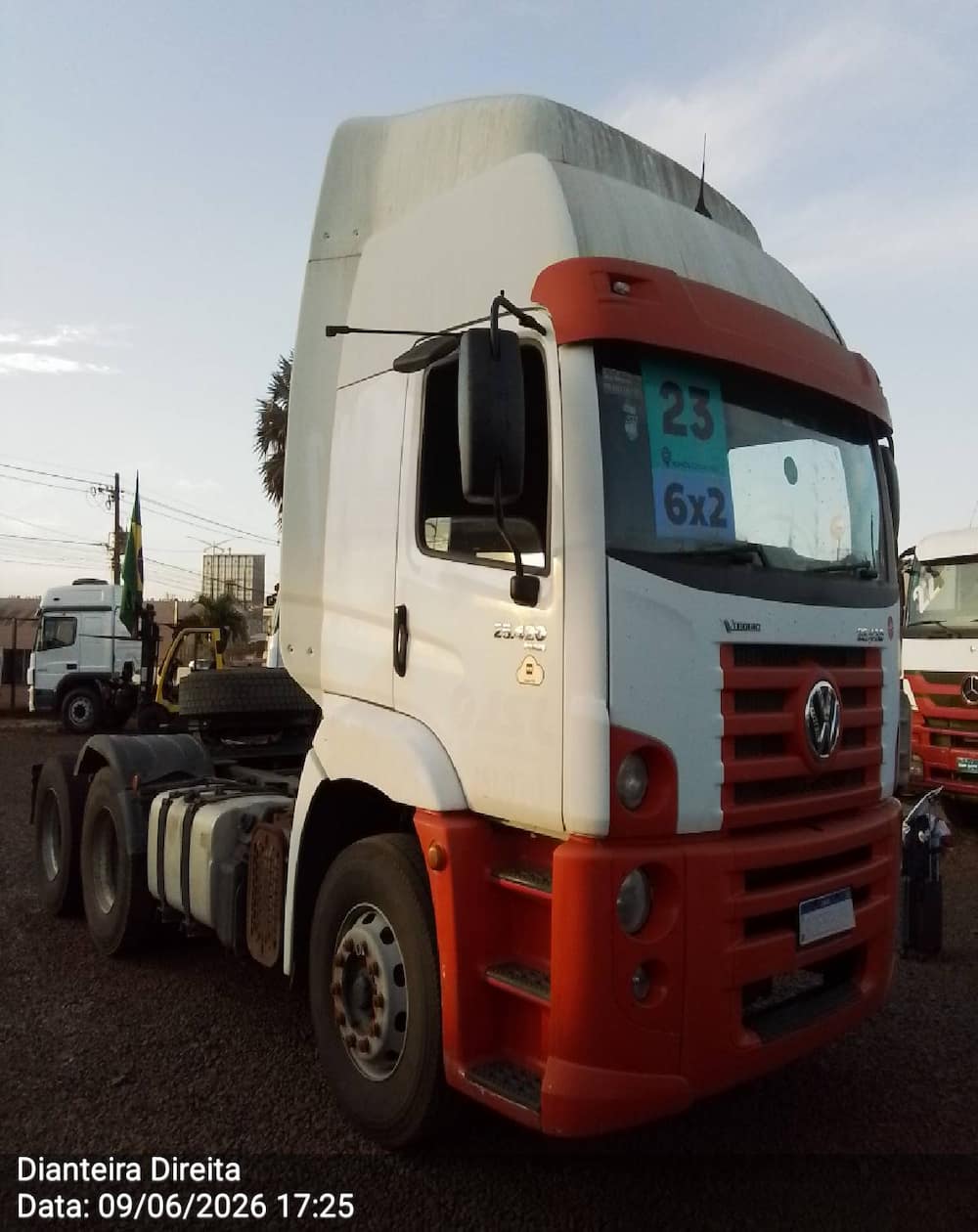 VOLKSWAGEN 25.420 CTC 6X2