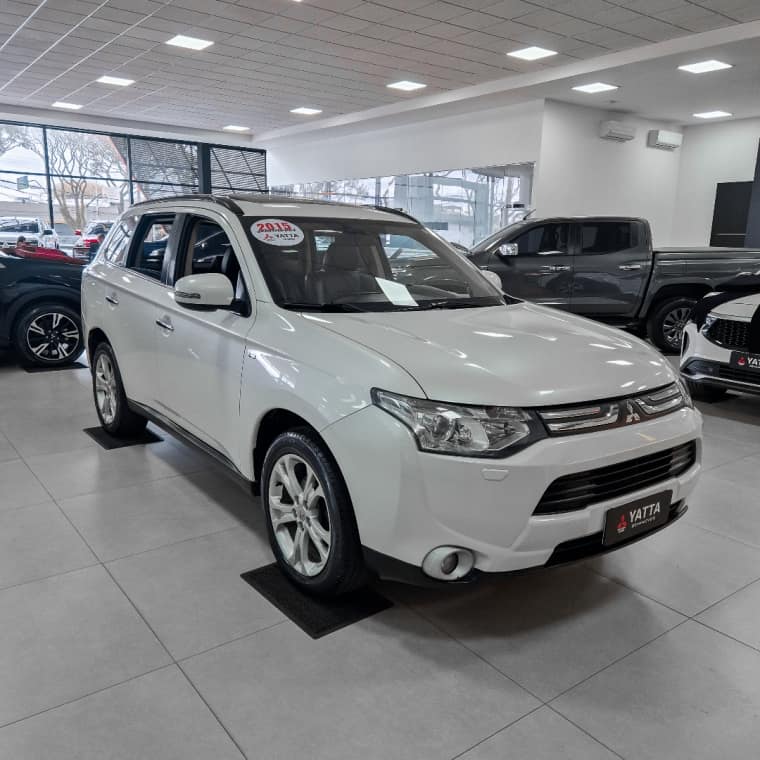 Mitsubishi OUTLANDER 2014/2015