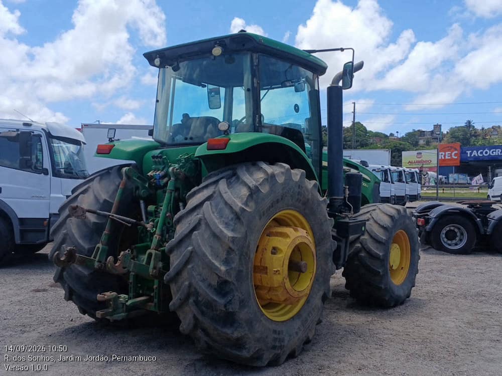 JOHN DEERE 7200J