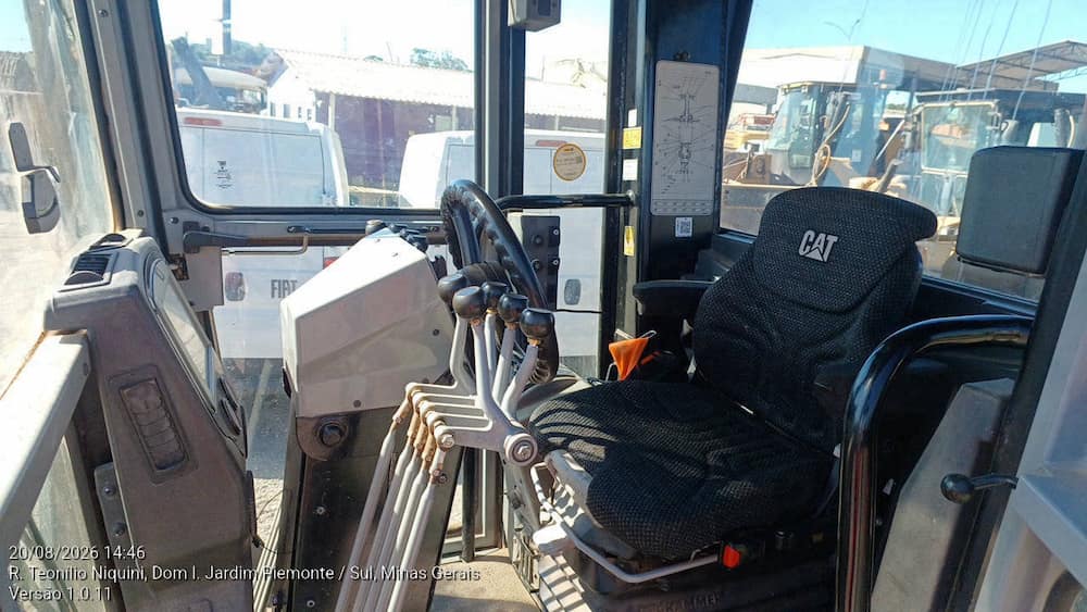 CATERPILLAR MOTONIVELADORA 140K