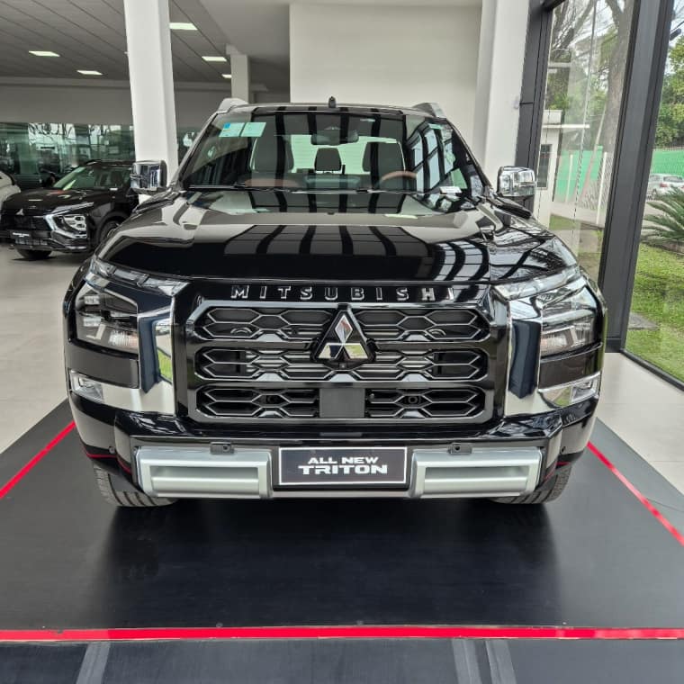 Mitsubishi TRITON 2.4 BITURBO DIESEL CD TERRA 4X4 AUTOMÁTICO 2026/2027