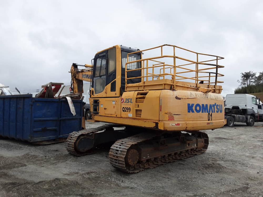 KOMATSU PC 200 LC