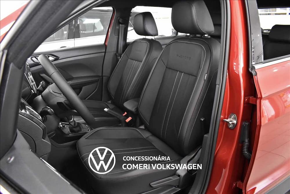 2027 VOLKSWAGEN T-CROSS 1.4 250 TSI TOTAL FLEX HIGHLINE AUTOMÁTICO
