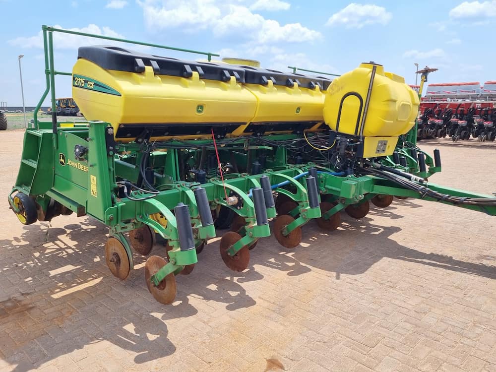 JOHN DEERE Plantadeira 2115 - 15 linhas