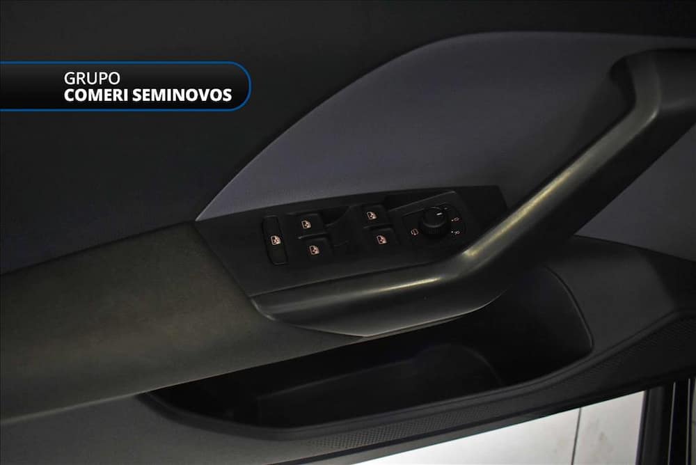 2024 VOLKSWAGEN T-CROSS 1.0 200 TSI TOTAL FLEX COMFORTLINE AUTOMÁTICO