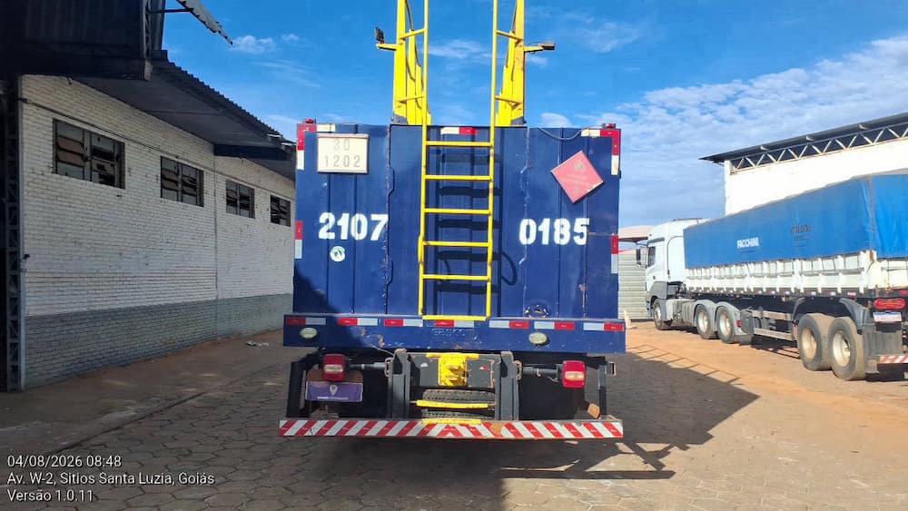 VOLKSWAGEN 26.280 CRM 6X4