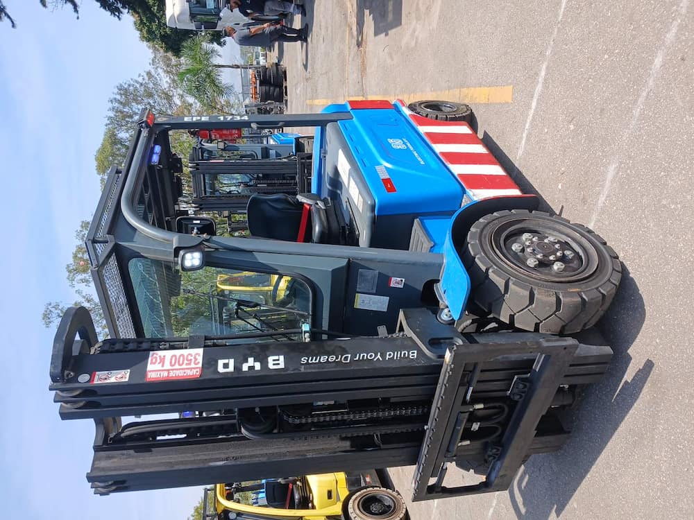 BYD ECB35D