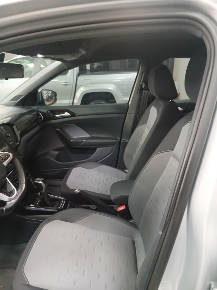 Volkswagen T-CROSS 1.0 200 TSI TOTAL FLEX COMFORTLINE AUTOMÁTICO