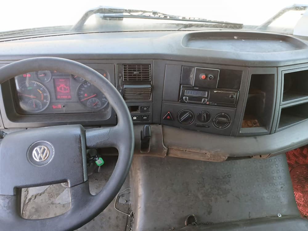Volkswagen 24-260 E Constel. 6x2 2p (diesel)(E5)