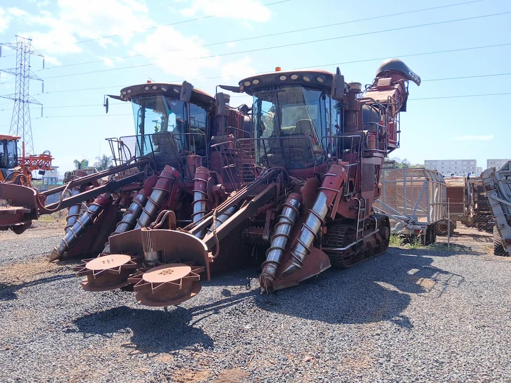 CASE 8810