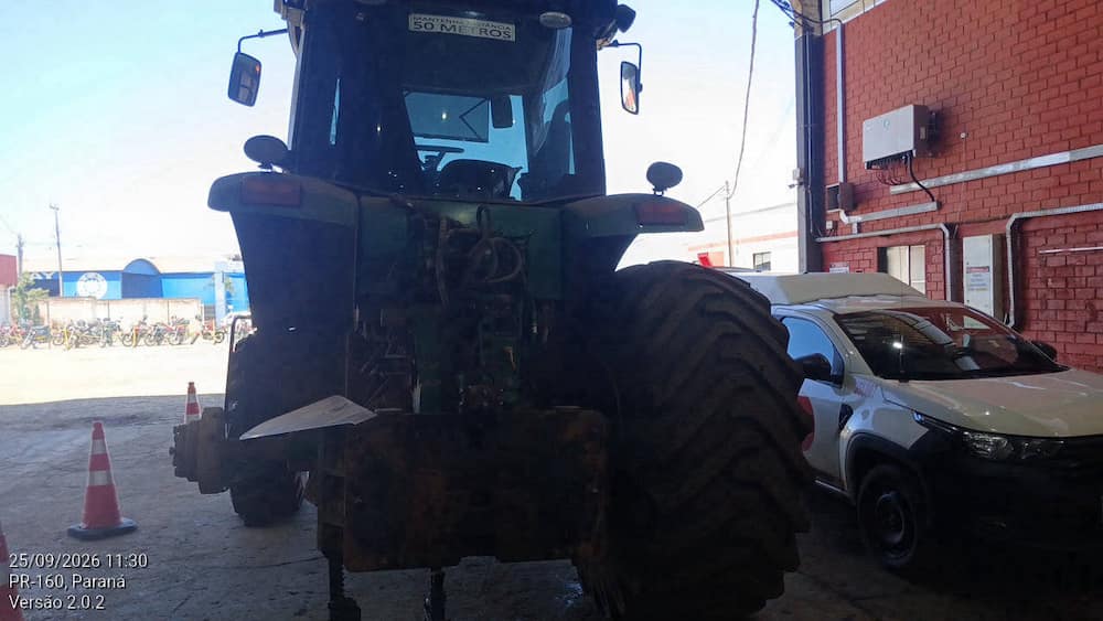 JOHN DEERE TRATOR JOHN DEERE 7215J