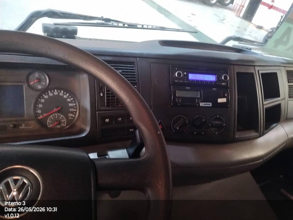 VOLKSWAGEN 31-330 E CONSTEL. 2P DIESEL E5 8X4