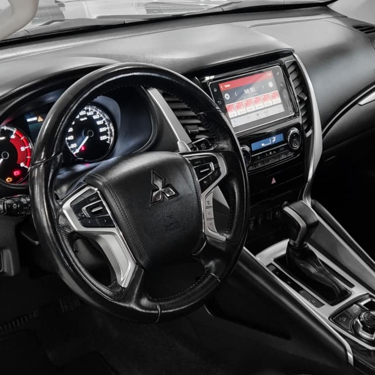 Mitsubishi PAJERO SPORT 2.4 16V MIVEC TURBO DIESEL HPE AWD AUTOMÁTICO 2019/2020