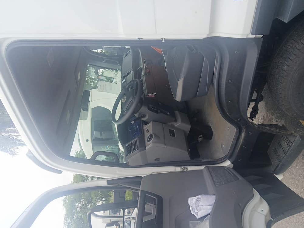 VW - VolksWagen Delivery Express Turbo Diesel (E6)