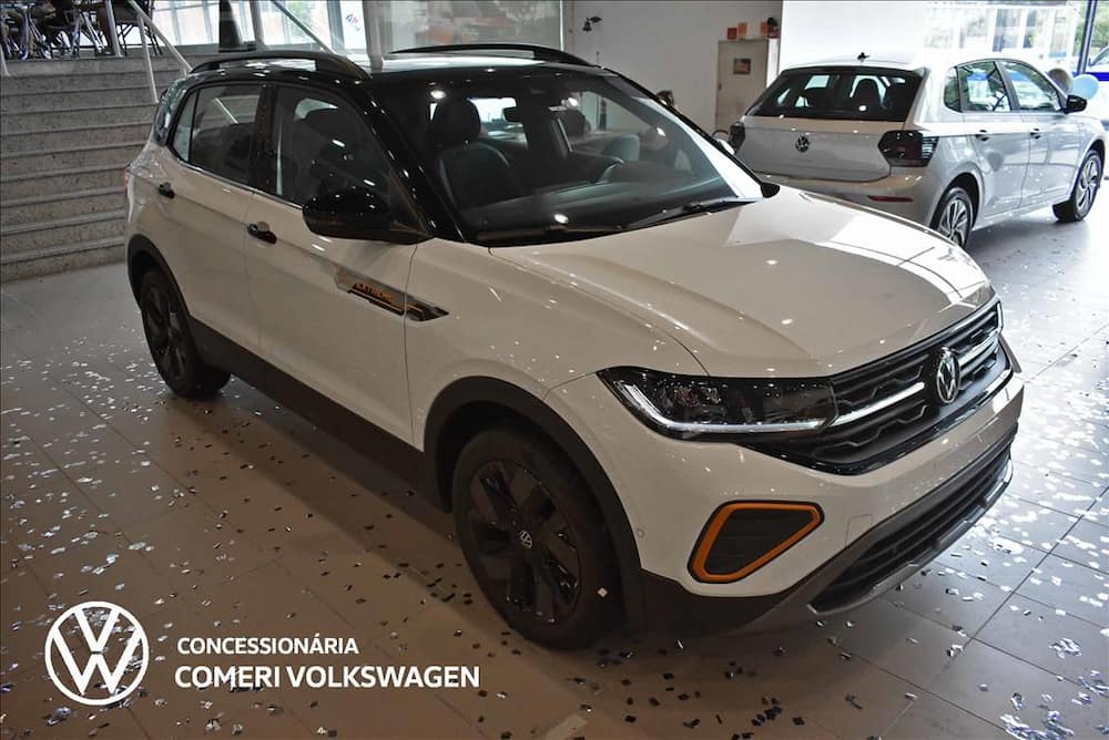 2027 VOLKSWAGEN T-CROSS 1.4 250 TSI TOTAL FLEX EXTREME AUTOMÁTICO