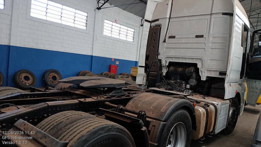 VOLKSWAGEN 29.520 METEOR 6X4
