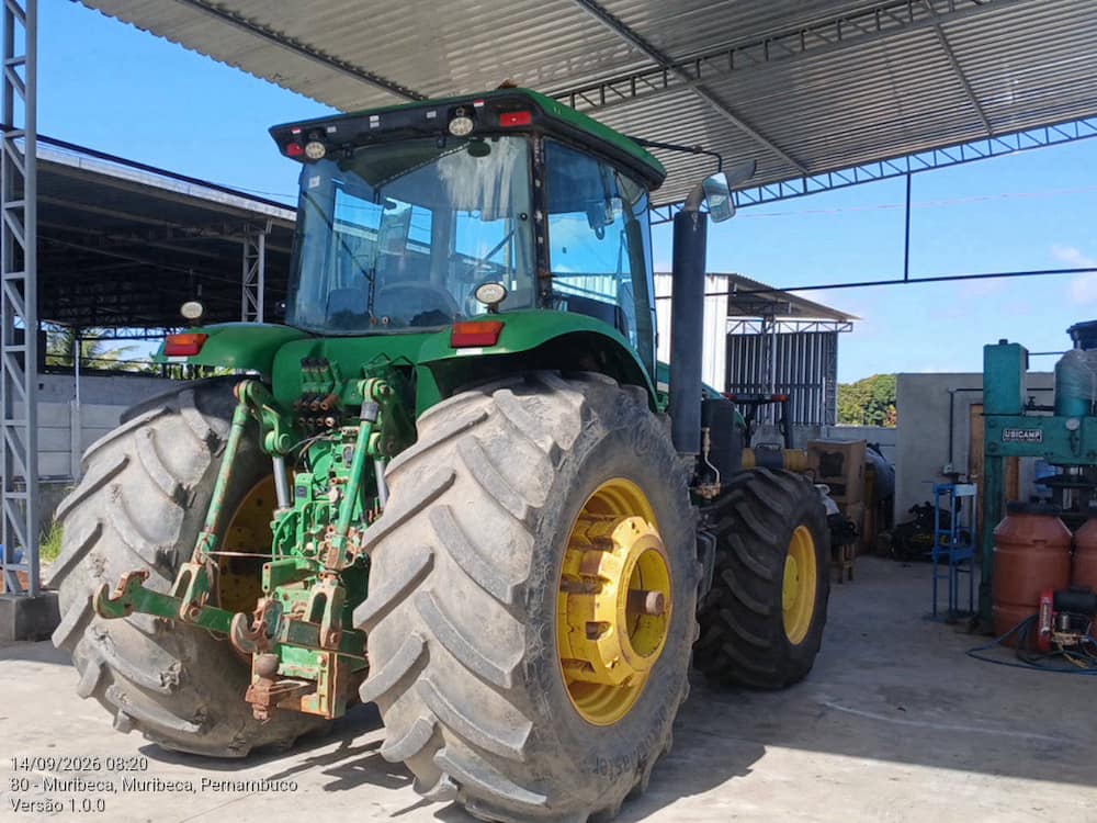 JOHN DEERE 7200J
