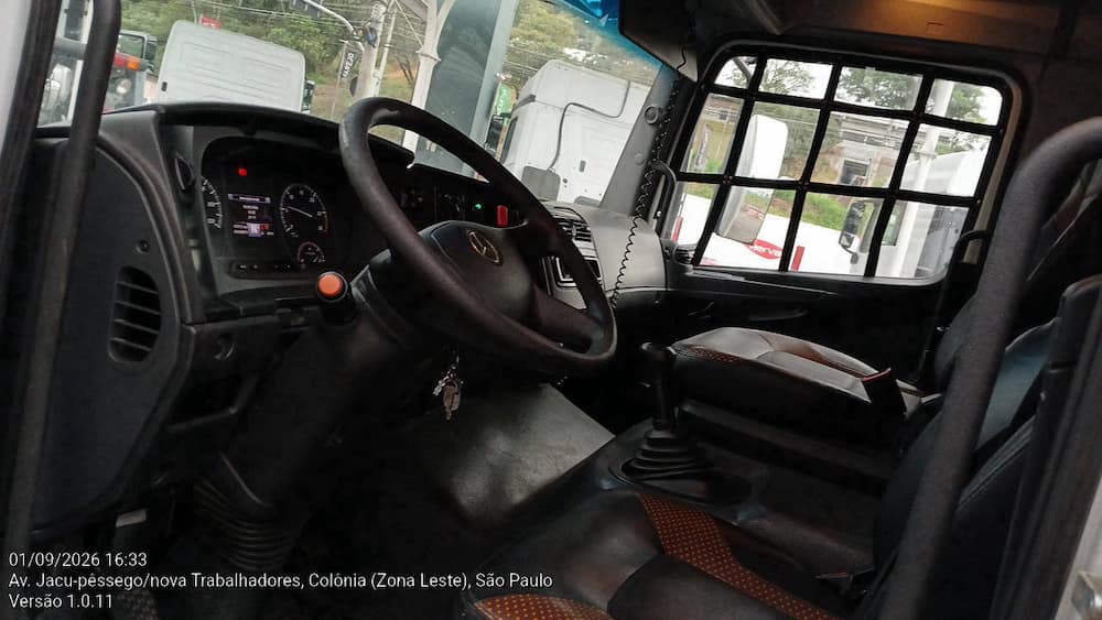 MERCEDES-BENZ ATEGO 2426