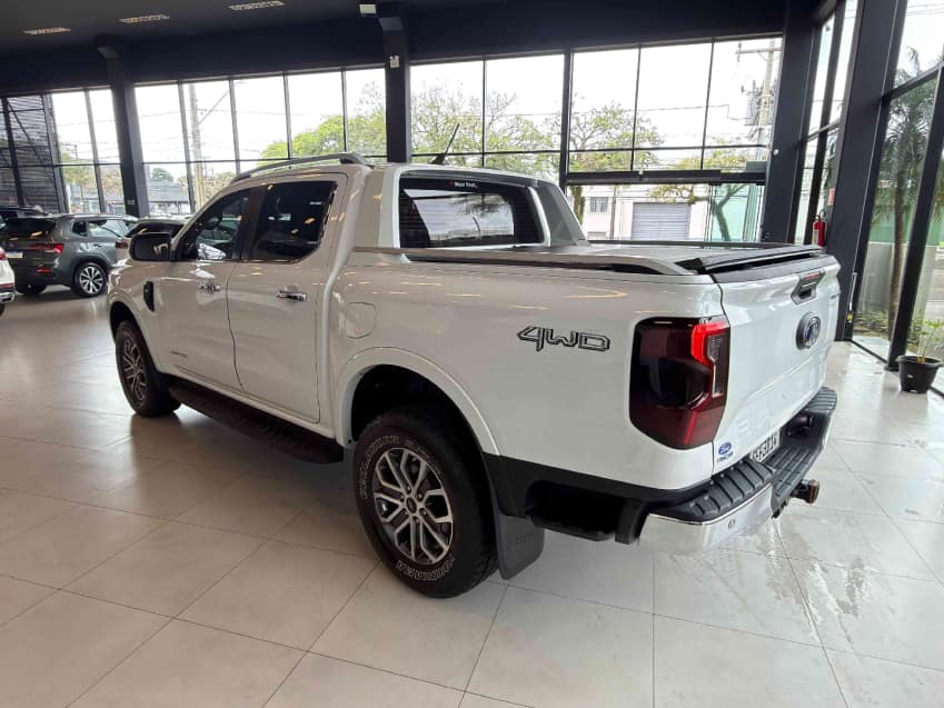 Ford RANGER 3.0 V6 TURBO DIESEL CD LIMITED 4X4 AUTOMÁTICO 2023/2024