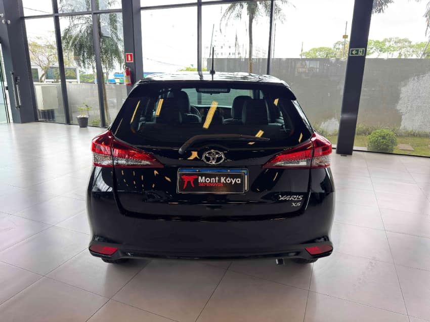 TOYOTA YARIS SA XL 15