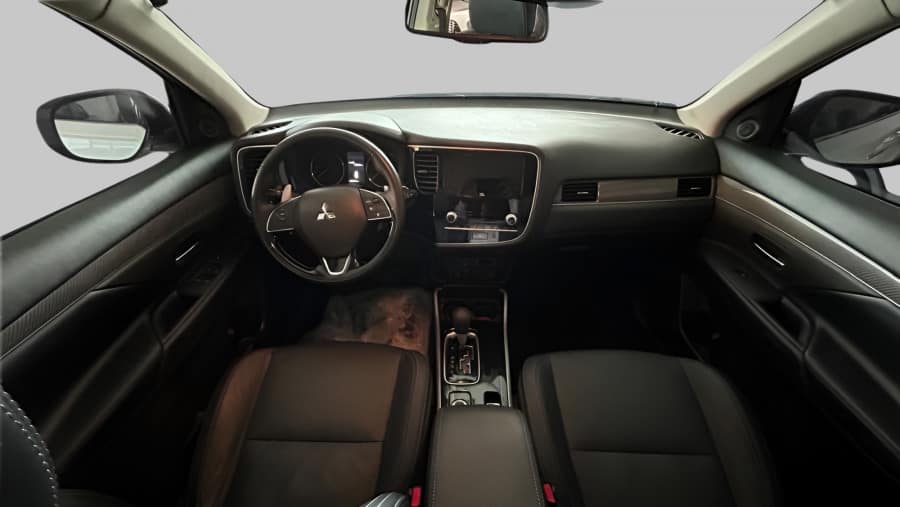 Mitsubishi Outlander 2.2 HPE -S