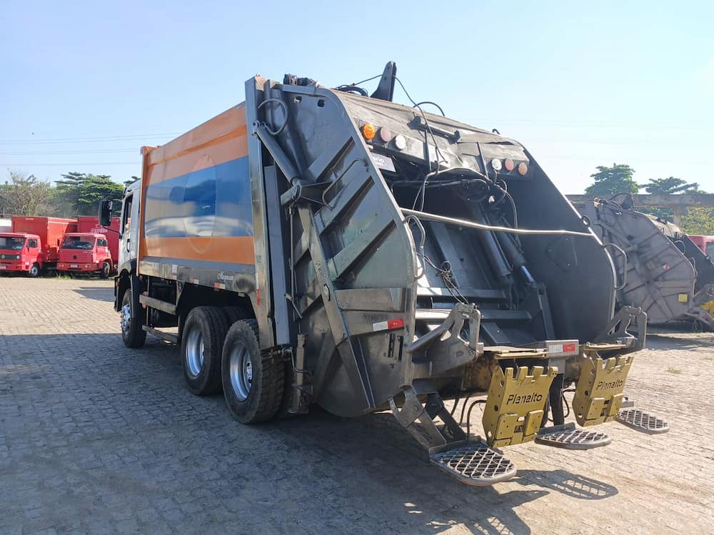 Volkswagen 24-260 E Constel. 6x2 2p (diesel)(E5)