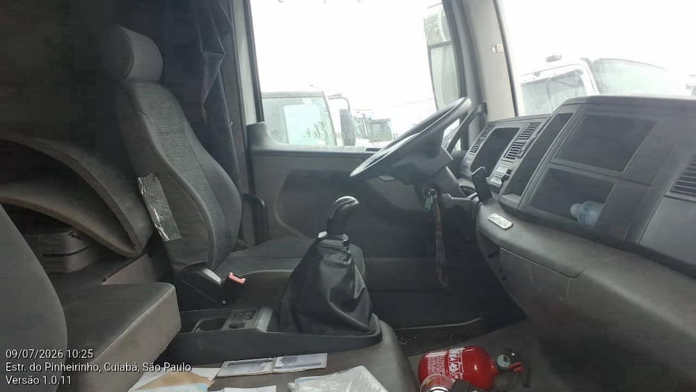 VOLKSWAGEN 25.420 CTC 6X2