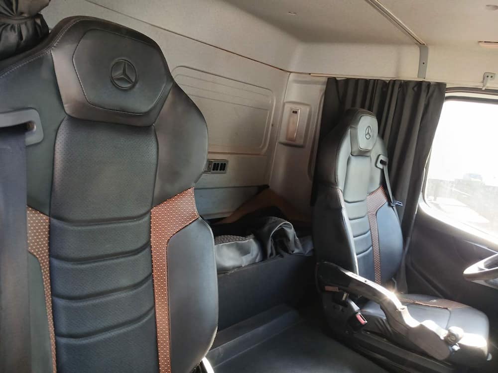 Mercedes-Benz Axor 3344 S (6X4)