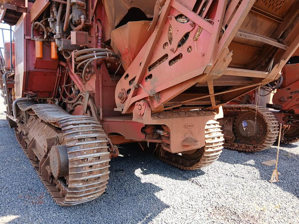 CASE 8810