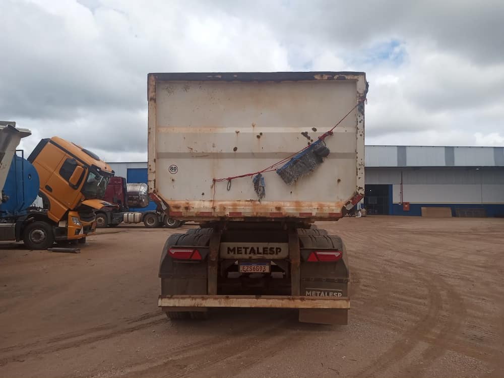 METALESP SR BASCULANTE
