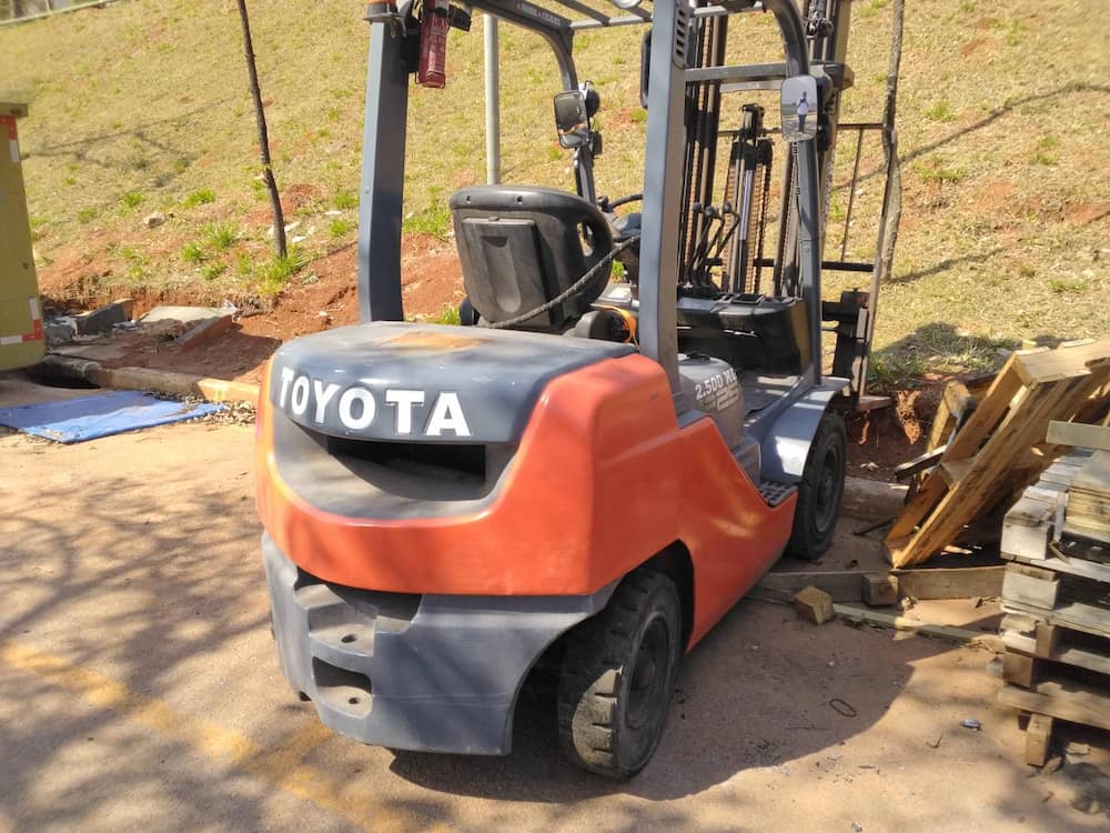 TOYOTA 8FG25B