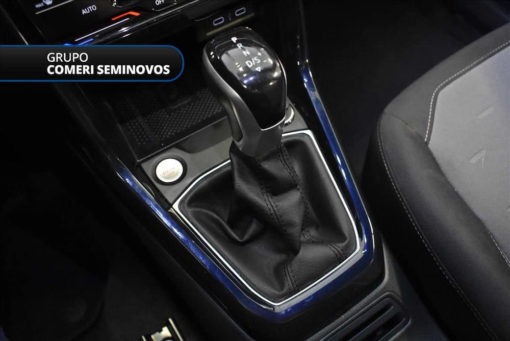 2024 VOLKSWAGEN T-CROSS 1.0 200 TSI TOTAL FLEX COMFORTLINE AUTOMÁTICO