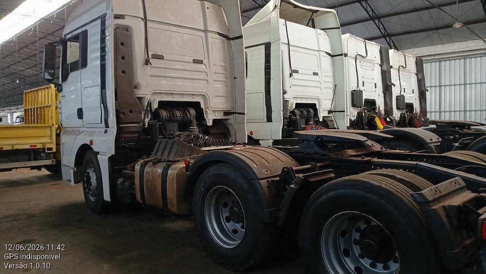 VOLKSWAGEN 29.520 METEOR 6X4