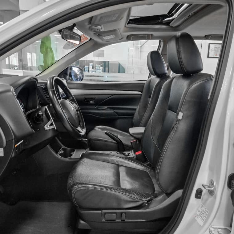 Mitsubishi OUTLANDER 3.0 GT 4X4 V6 24V GASOLINA 4P AUTOMÁTICO 2014/2015