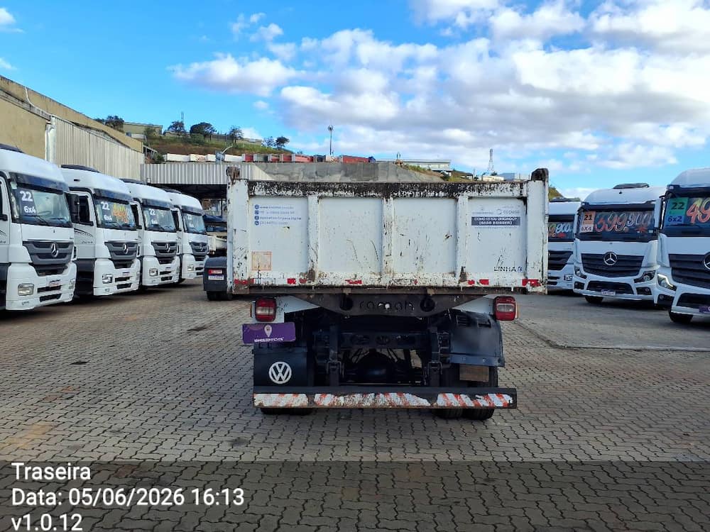 VOLKSWAGEN 11-180 DELIVERY 2P DIESEL E5