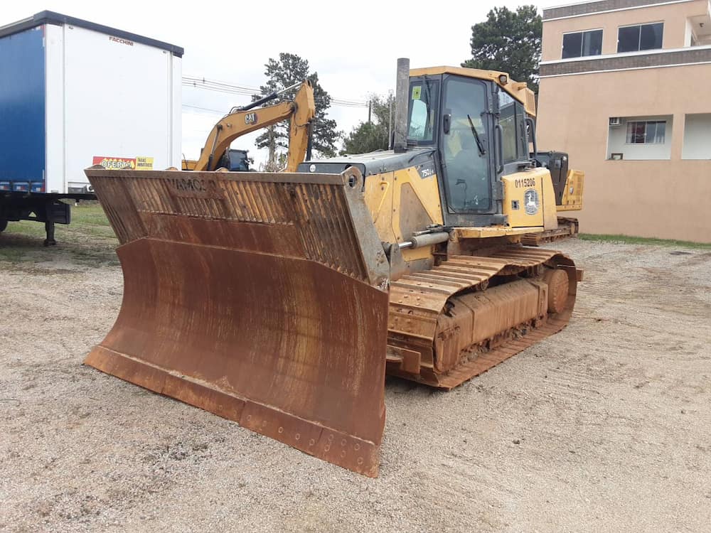 JOHN DEERE 750J-II