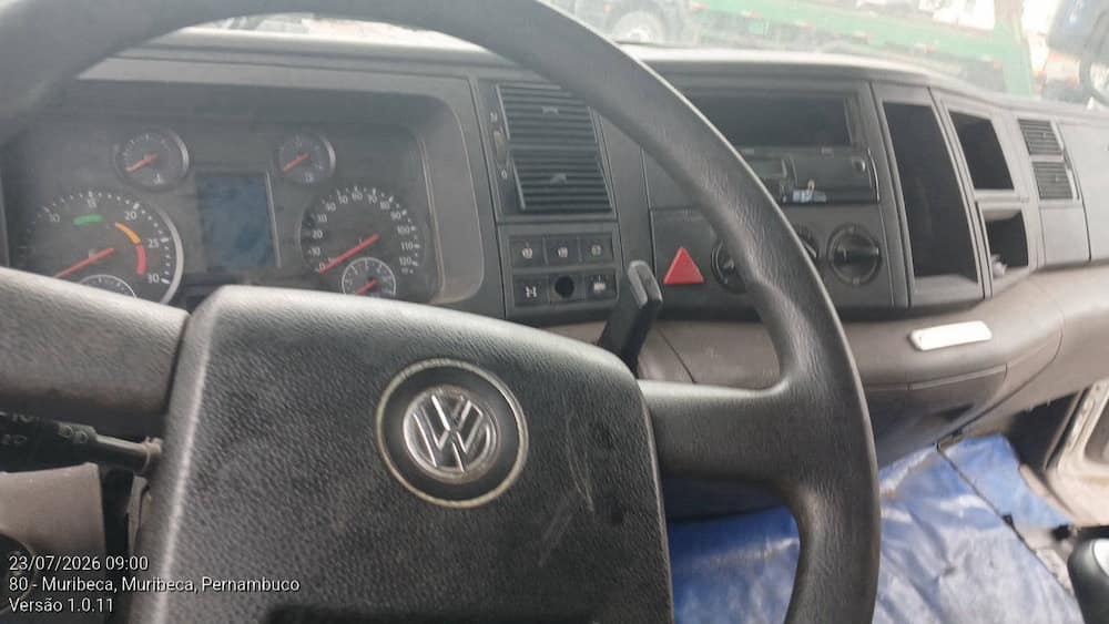 VOLKSWAGEN 25.420 CTC 6X2