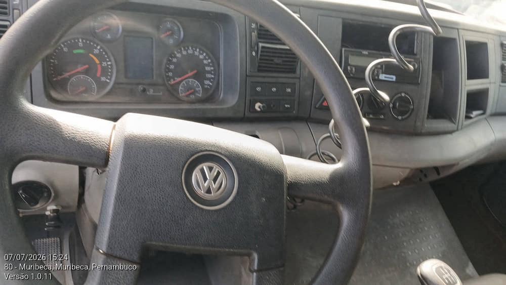 VOLKSWAGEN 31-330 E CONSTEL. 2P DIESEL E5 6X4